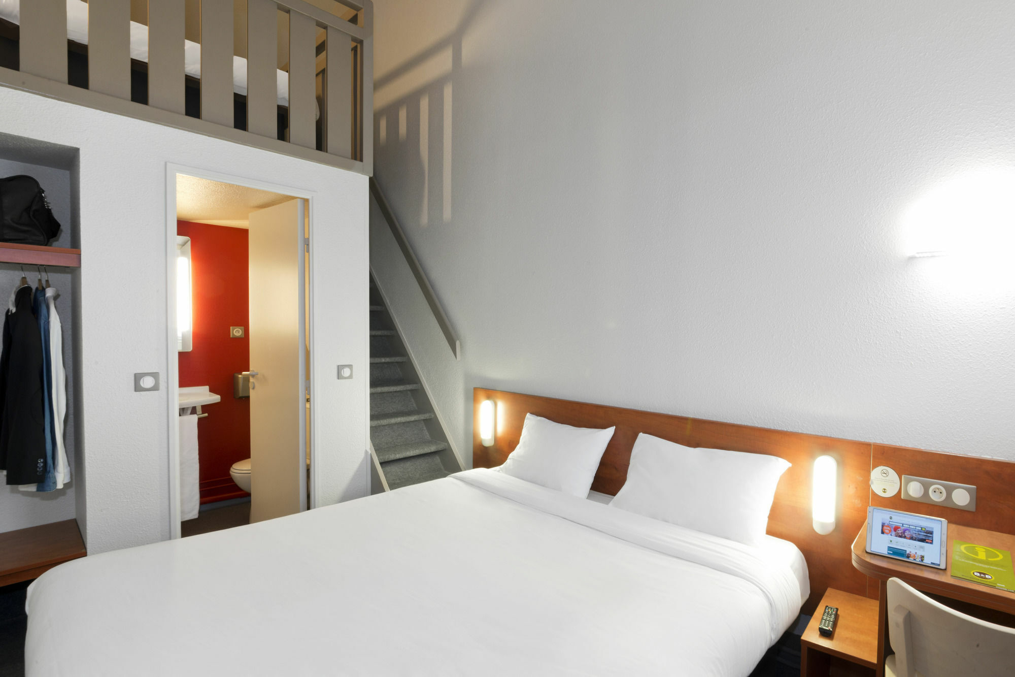 B&B Hotel Angers 1 Beaucouzé Exterior foto