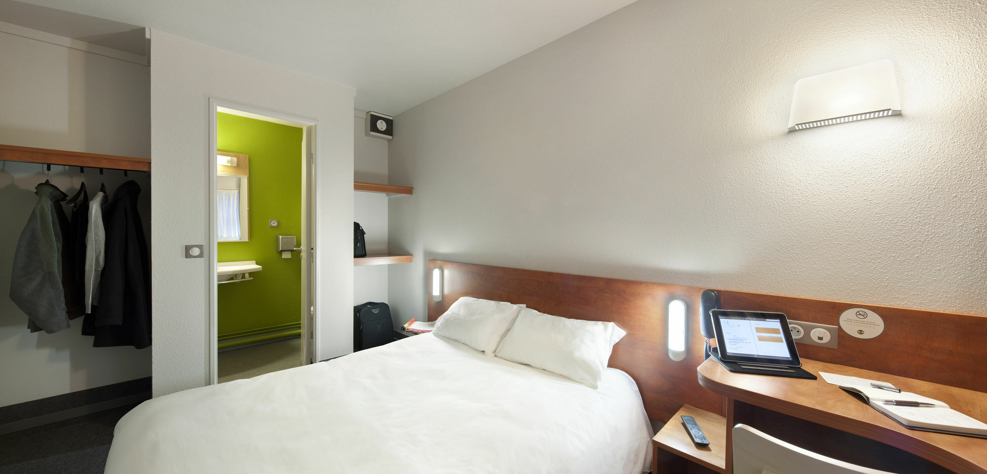 B&B Hotel Angers 1 Beaucouzé Exterior foto